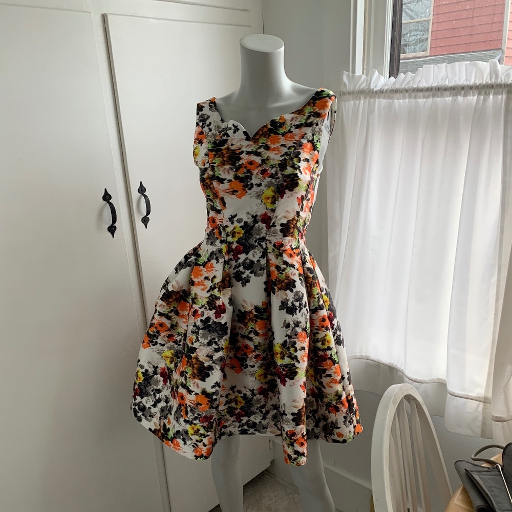 Vintage look floral cocktail swing dress size small Gracia NWT Fit and Flare